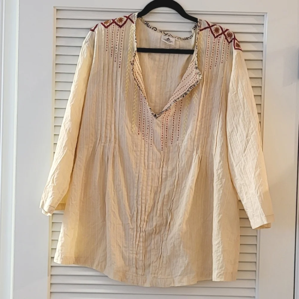 Marketplace - 100% Cotton Plus-Size Cream Lightweight Long-Sleeved Top